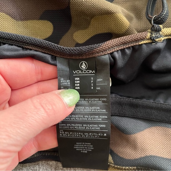 Volcom Camo Bikini - Picture 9 of 9